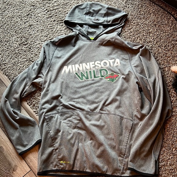 Reebok Other - Minnesota wild Reebok hooded